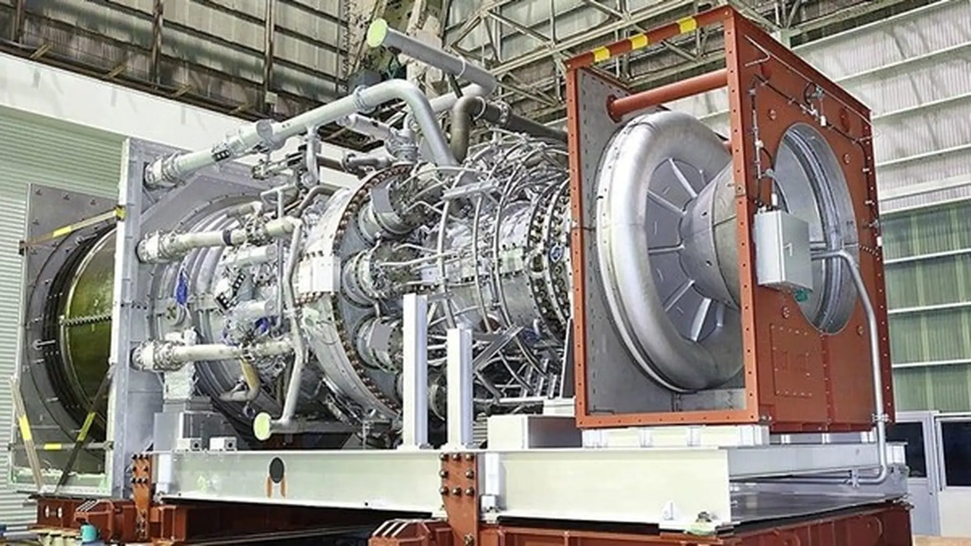 “Las turbinas industriales representan los activos de mayor criticidad en una planta de licuefacción de GNL. Imagen de la H-100 Gas Turbine de Mitsubishi Heavy Industries.  Fuente:  OE. Offhsore Engineering. 