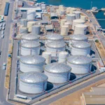 Aluminio reciclado para domos geodésicos de tanques de almacenamiento.