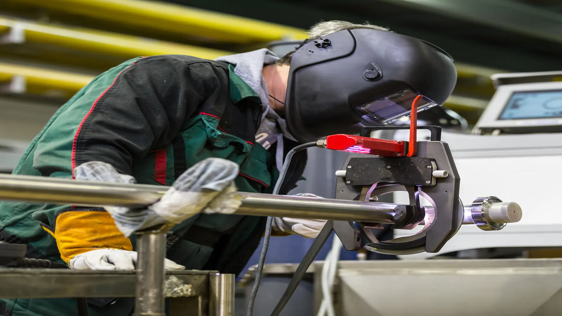 Proceso de soldadura orbital de placas de tubos.