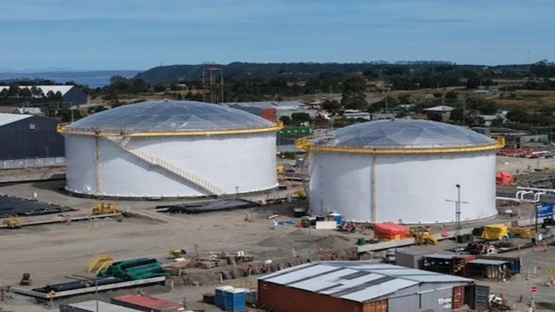 Aluminum geodesic domes in seismic zones and marine environments