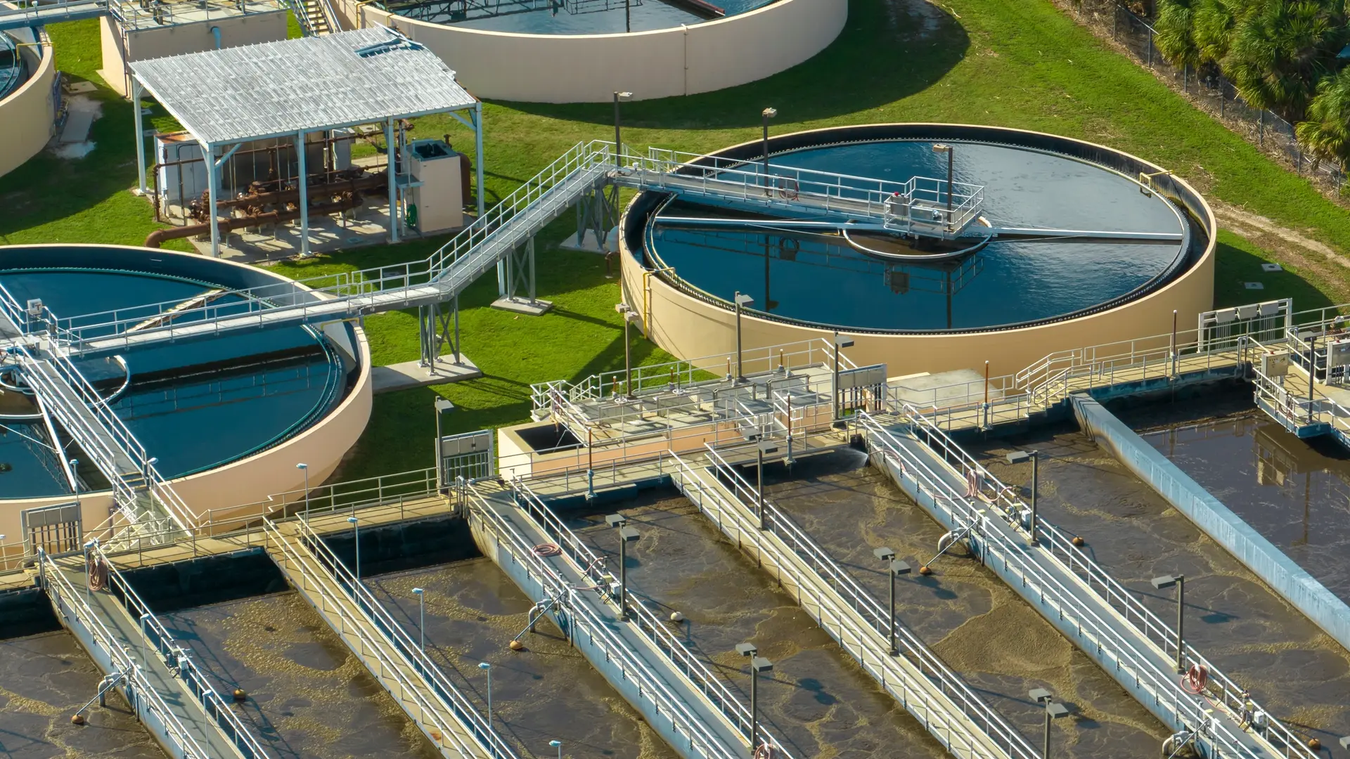 Industrial water treatment using graphene and biofouling