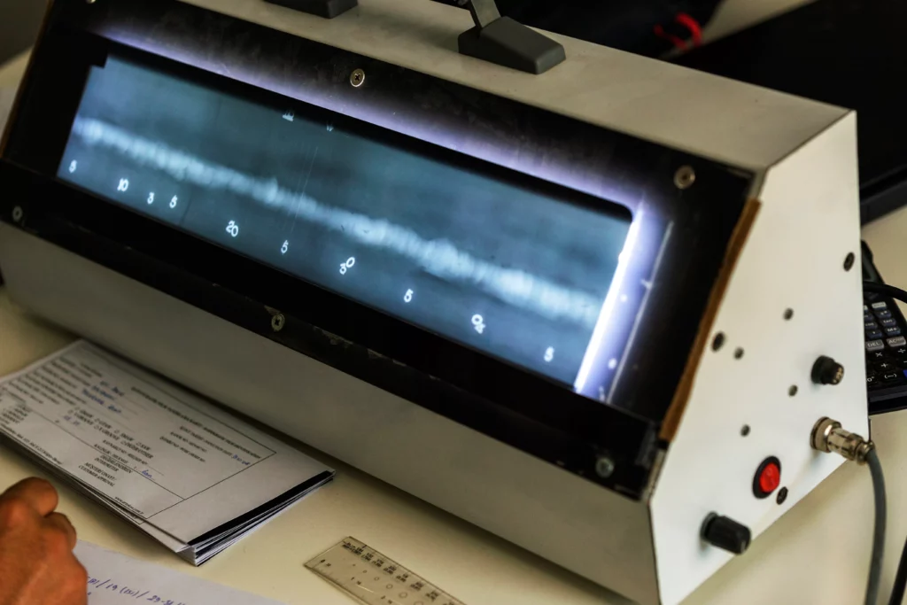 Figure 1. X-ray equipment for welding evaluation according to AWS standards.