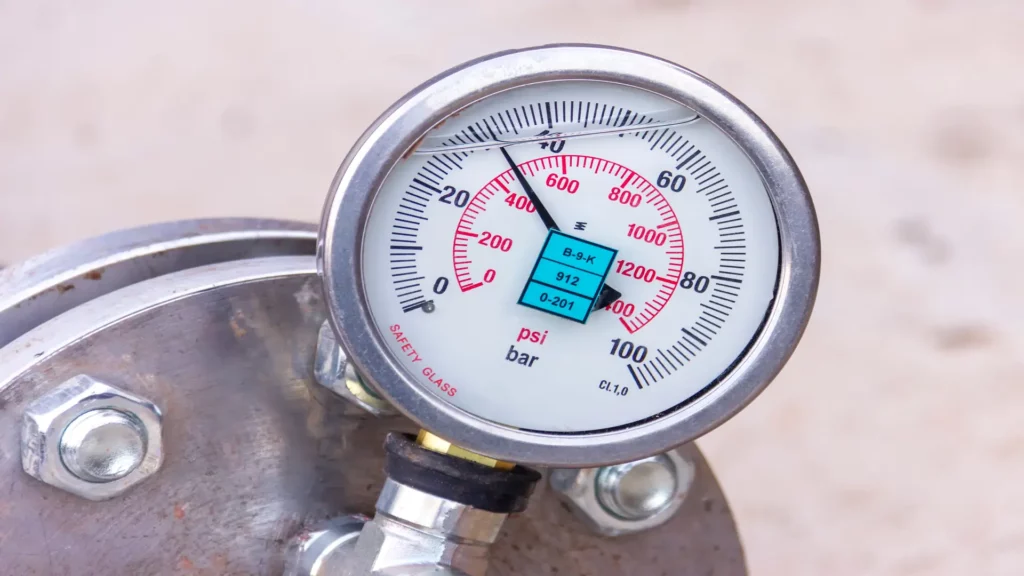 Pressure gauge indicating pressure during pipeline hydrostatic testing