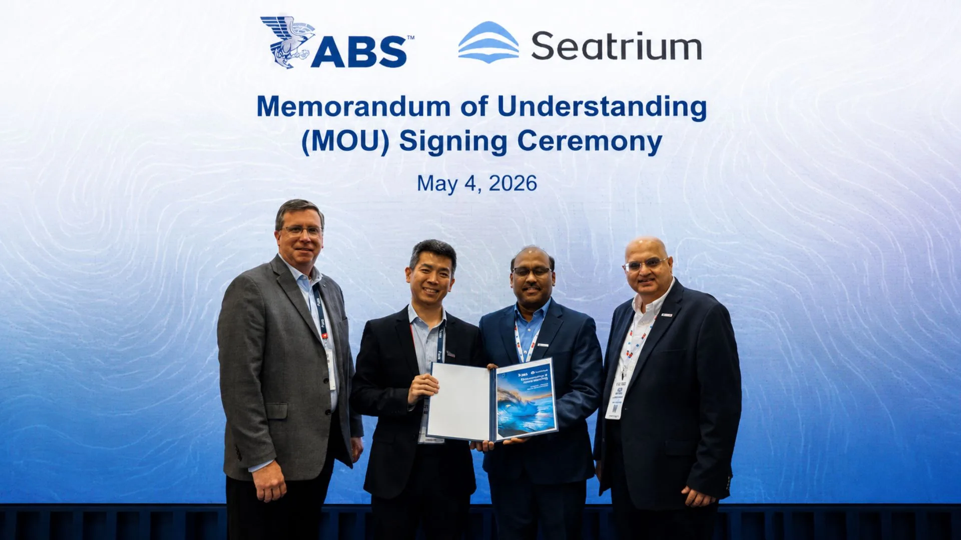 ABS and Seatrium firman memorando de entendimiento para promover innovación marítima offshore y tecnologías sostenibles.