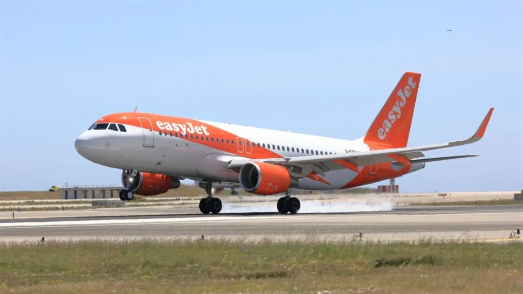 El suministro de combustible SAF entre Enilive y easyJet