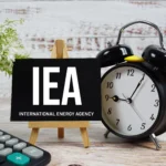 IEA prevé un superávit petrolero en 2027 tras la reapertura de Ormuz.