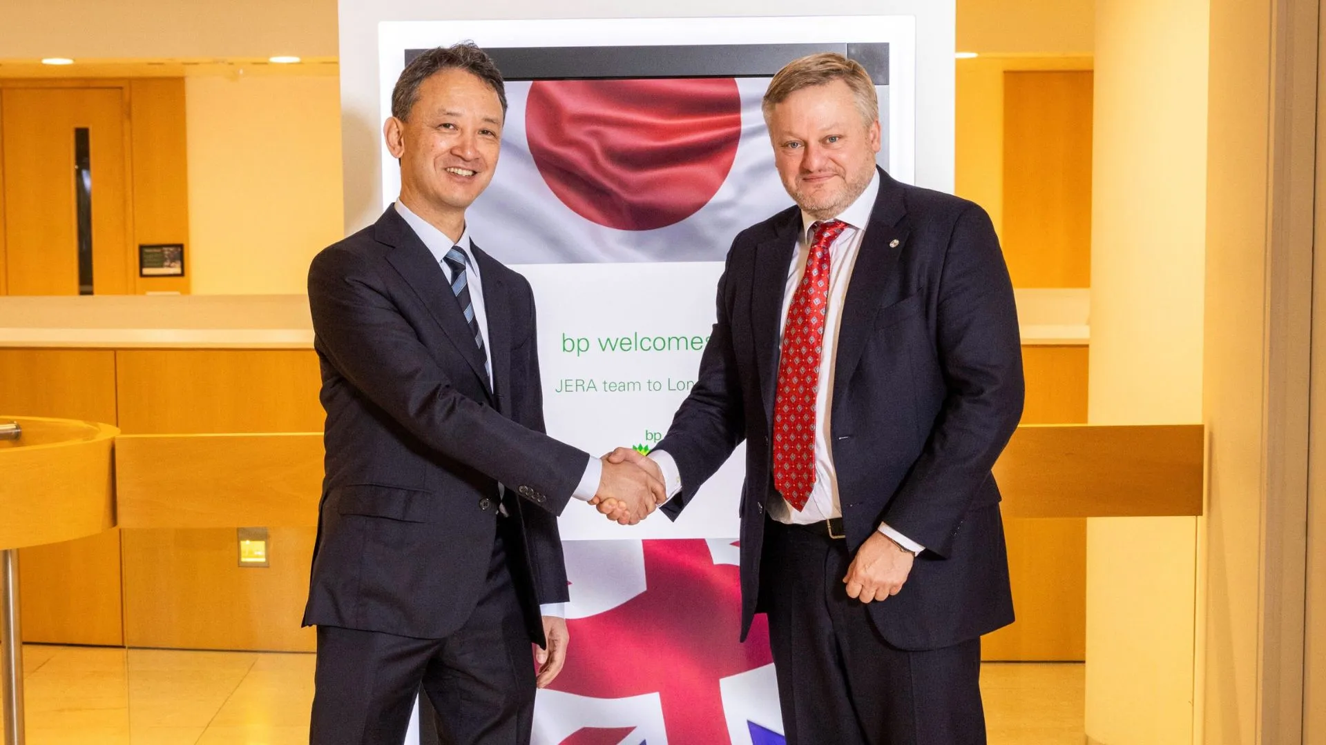 bp y JERA impulsa 13 GW en eólica marina global