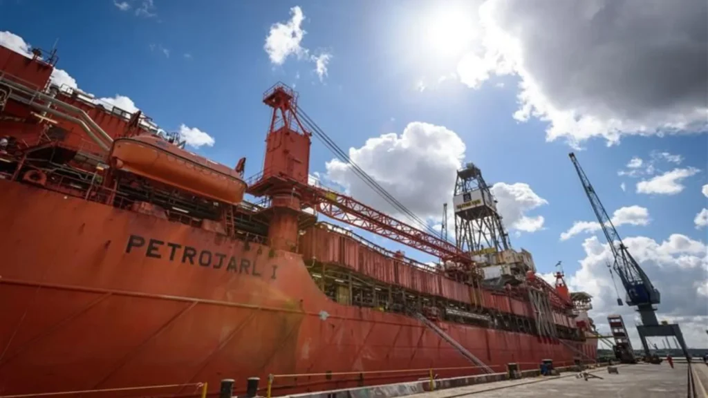 Amplus moves the emblematic FPSO Petrojarl I to Las Palmas for reactivation
