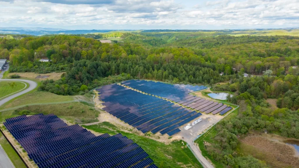 proyectos de energía solar en antiguas minas de carbón en Estados Unidos