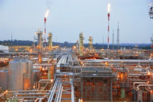 Aramco eleva ganancias downstream por mayores márgenes de refinación