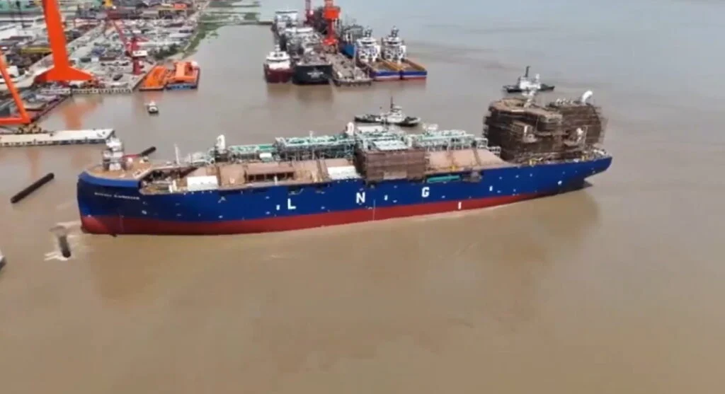 Avenir LNG incorpora nuevo buque para suministro de GNL