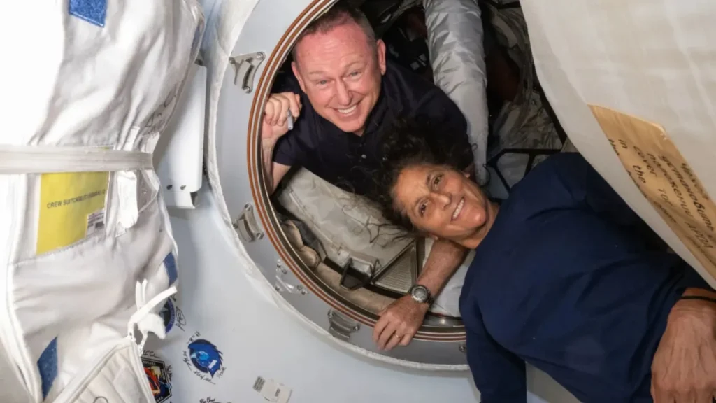 Adelantan el regreso de los astronautas atrapados en la Estación Espacial Internacional.