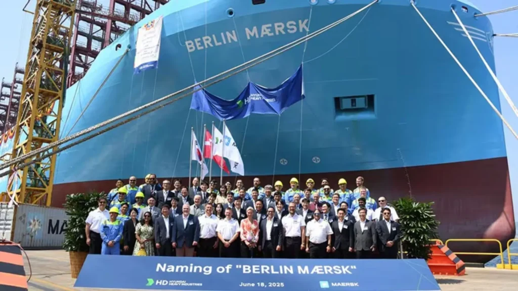 Maersk commissions methanol-powered container ship