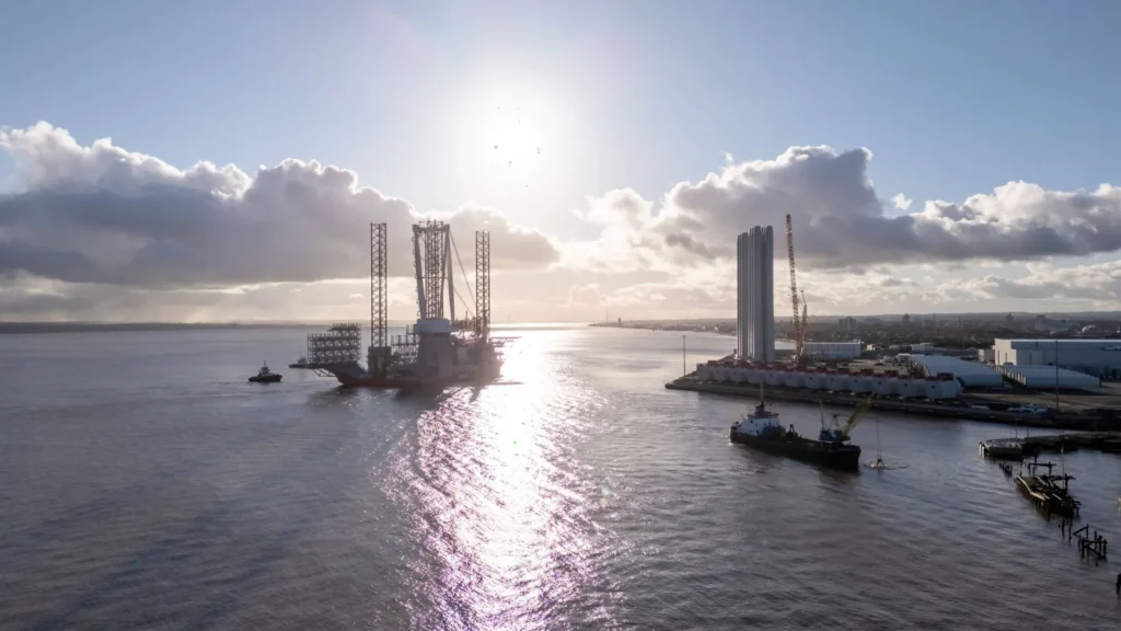 Buque Wind Peak comienza instalación en el parque eólico Sofía