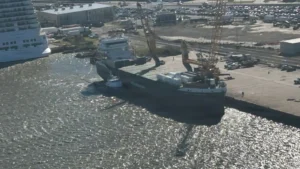 Guardia Costera coordina respuesta tras derrame de petróleo en Galveston