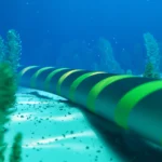 El aumento de la capacidad de reparación de cables submarinos de telecomunicaciones.