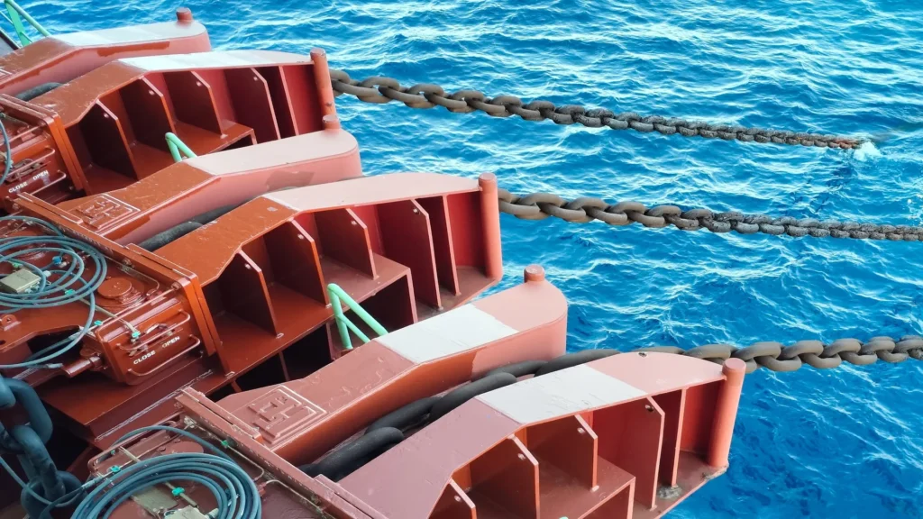 Mistakes as the rule, not the exception: mooring systems designed for humans