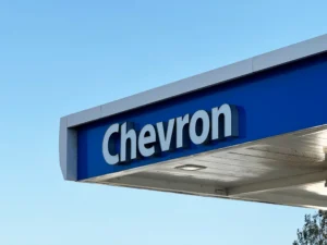 Chevron nombra a Uriel Oseguera como nuevo tesorero