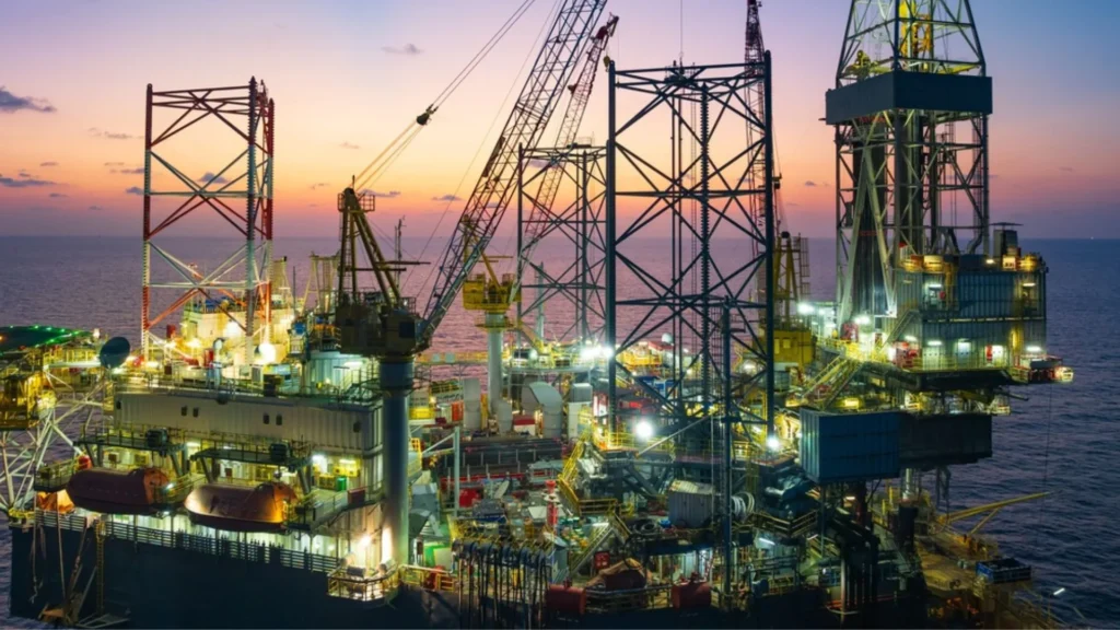Chevron cierra la plataforma Petronius ante tormenta tropical en el Golfo de México