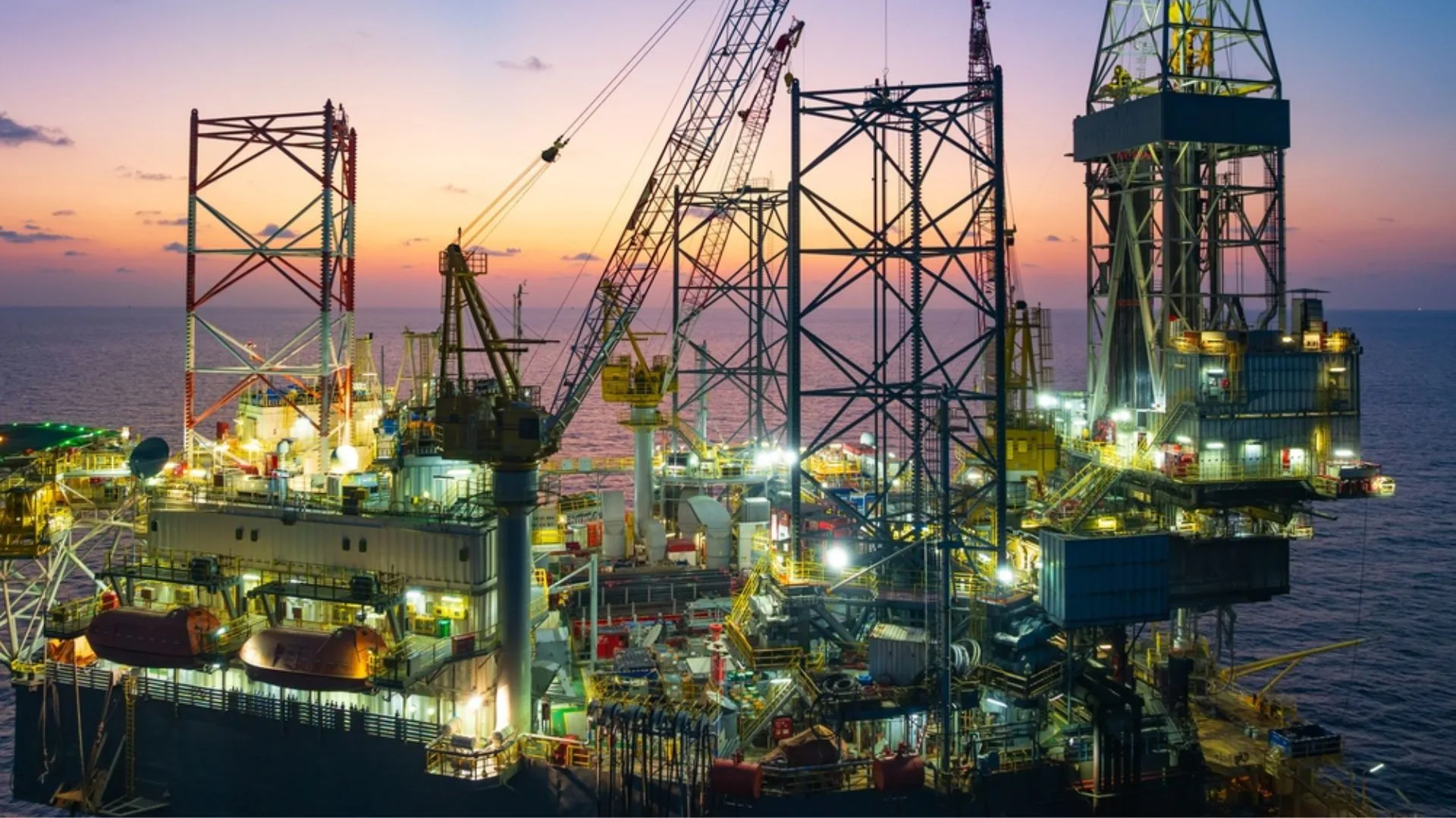 Chevron cierra plataforma Petronius por tormenta en el Golfo