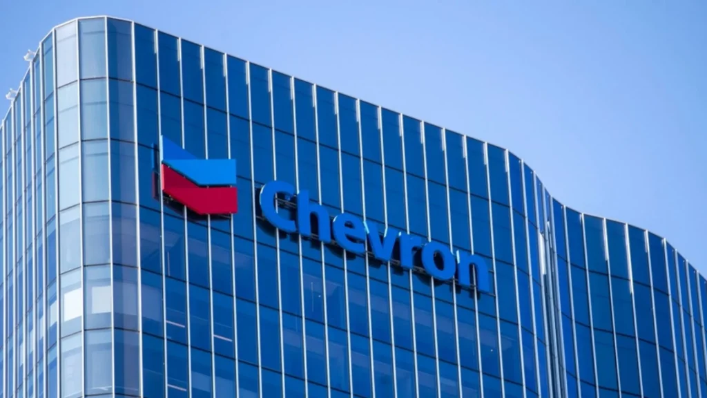 Chevron vende activos en Canadá