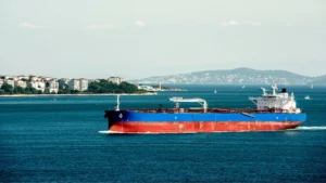 Houthis Threaten to Close the Bab el-Mandeb Strait and Aggravate the Global Oil Crisis