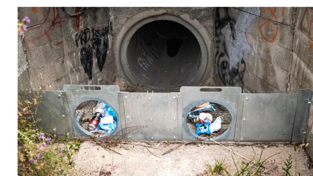 Clean-Up Rivers captures waste before it reaches the ocean