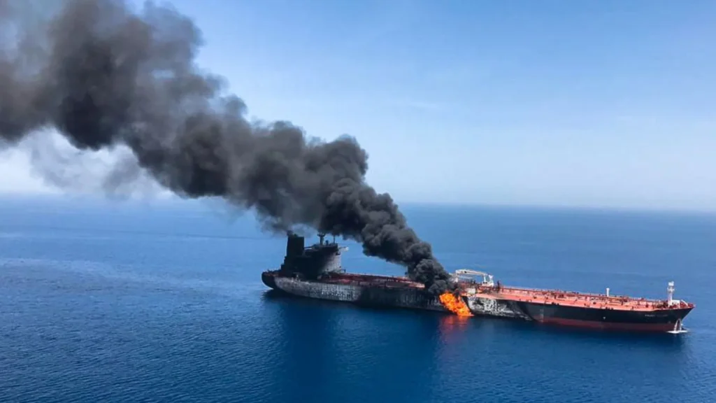 Front Eagle tanker collides with Adalynn off Fujairah