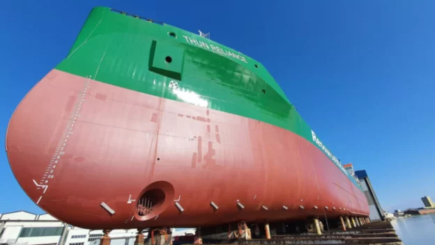 Compañía lanzó un nuevo buque petrolero eco clase R
