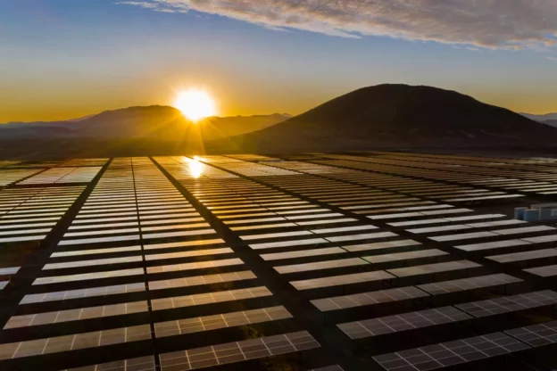Construirán planta piloto que combina energía fotovoltaica y termosolar