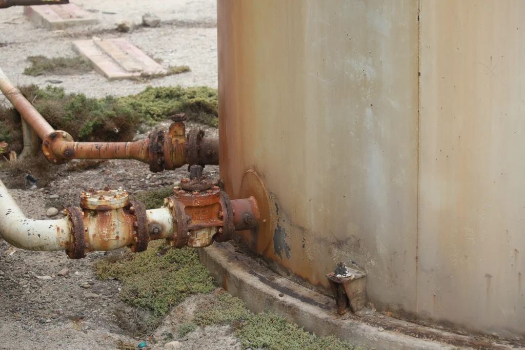 Corrosión en fondos de tanques