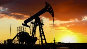 Crisis energética global supera a las de 1973, 1979 y 2022, advierte la AIE