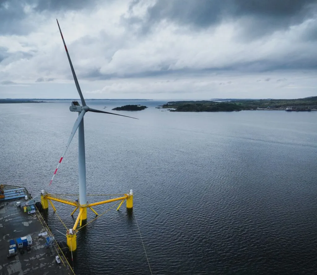 Culzean Floating Wind instala Aerogenerador para energía