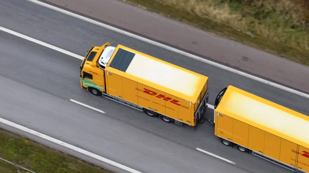 Green Energy tests solar panels on trucks together with DHL Freight Sweden