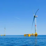 Parque eólico marino flotante EFGL de Ocean Winds frente a la costa de Occitania, Francia.