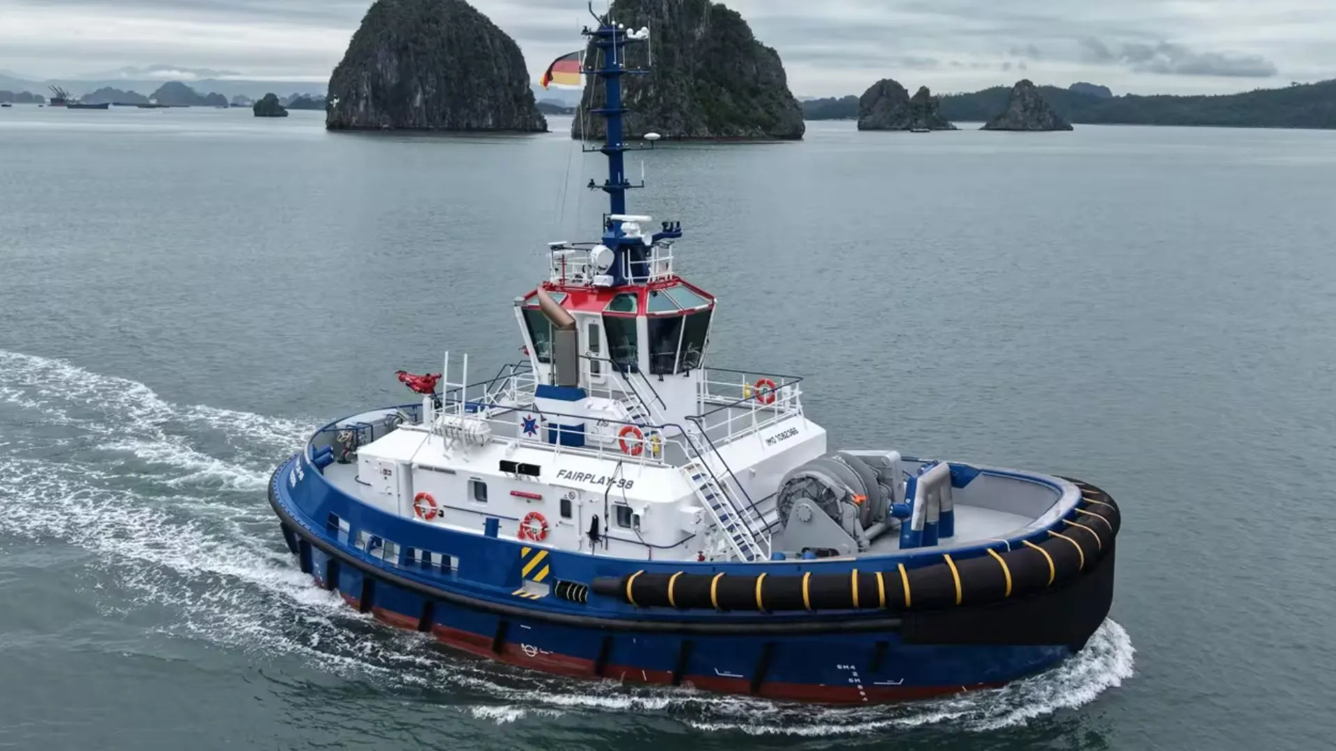 Damen entrega 3 nuevos remolcadores a Fairplay