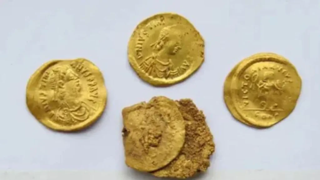 Monedas de oro