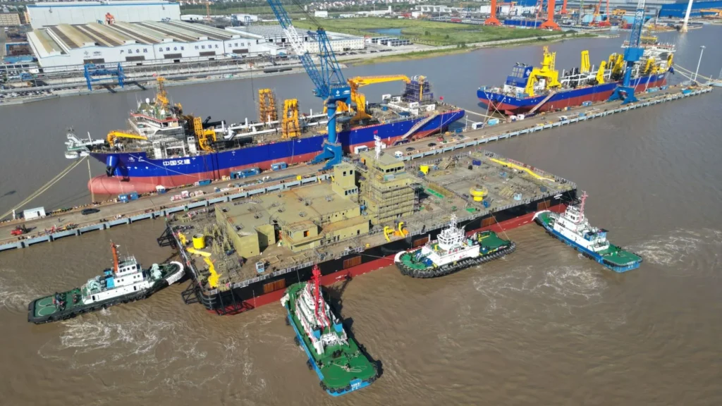 Drydocks World presenta Alnokhada, su nueva grúa flotante de megaoperaciones