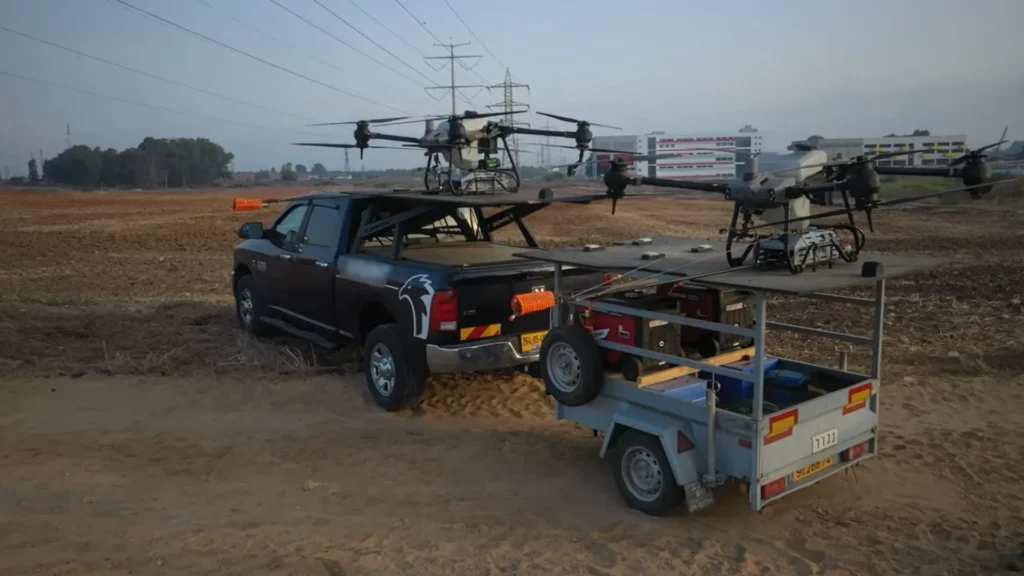 La empresa Duke Robotics y su dron de limpieza de aisladores