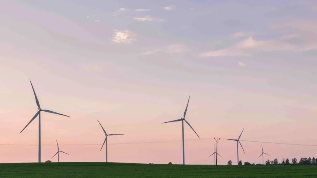 EDP y Energa consolidan un contrato híbrido de energía limpia por 322 MW en Polonia