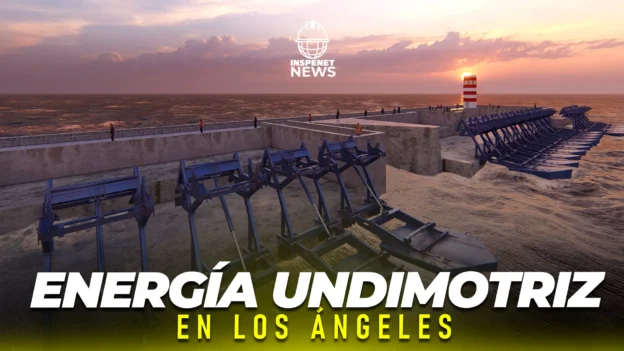 Instalación costera de energía undimotriz en el Puerto de Los Ángeles al atardecer, con flotadores mecánicos alineados sobre estructuras de concreto, mientras personas observan desde el muelle.