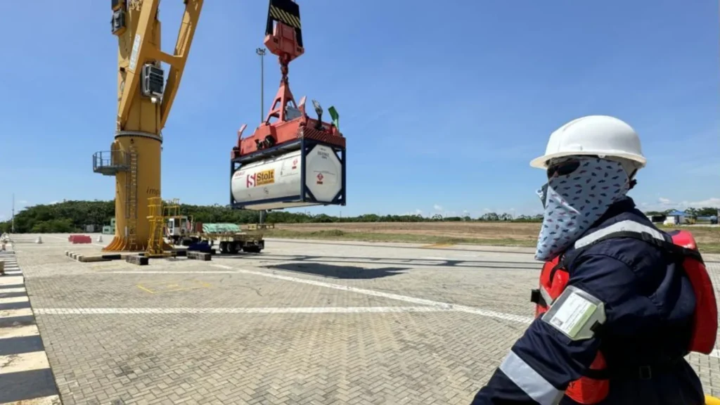Ecopetrol estrena modelo de exportación de petroquímicos hacia Latinoamérica