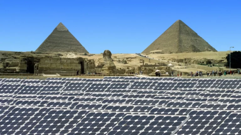 Egipto firma acuerdos para energías renovables
