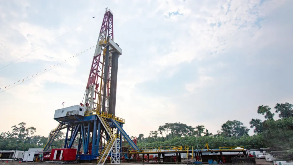 Petroecuador impulsa producción petrolera con nuevo pozo en el Campo Sacha