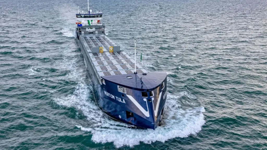 Wattlab equips Vertom Tula with maritime solar system