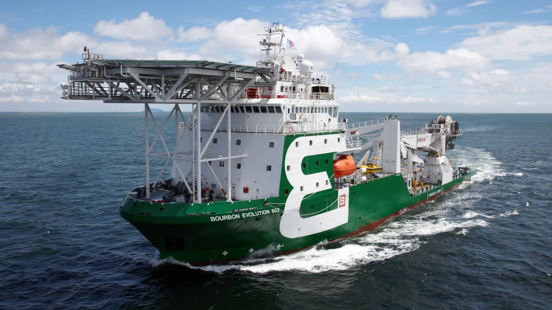 El alcance integral de los servicios submarinos en aguas profundas