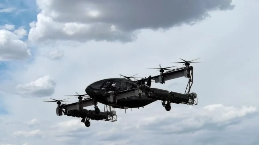 El avión Vertiia completa su primer vuelo libre
