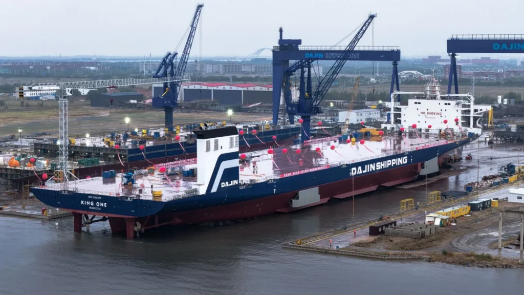 El buque portador de cubierta para megaproyectos offshore