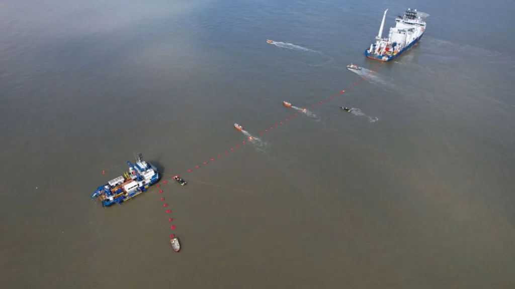 East Anglia THREE project submarine cable comes ashore in Suffolk