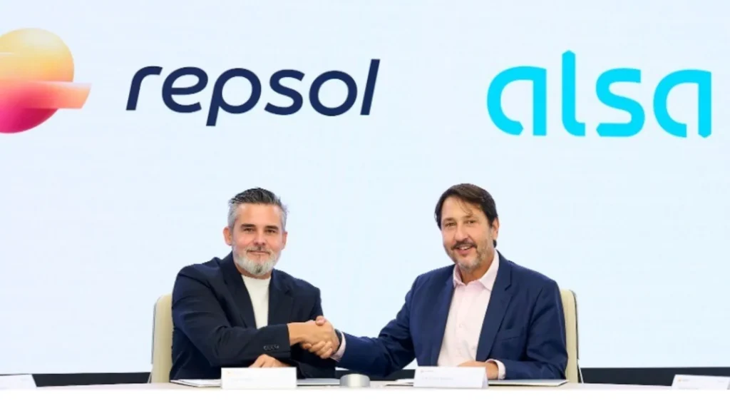 Repsol and Alsa accelerate sustainable mobility in Spain